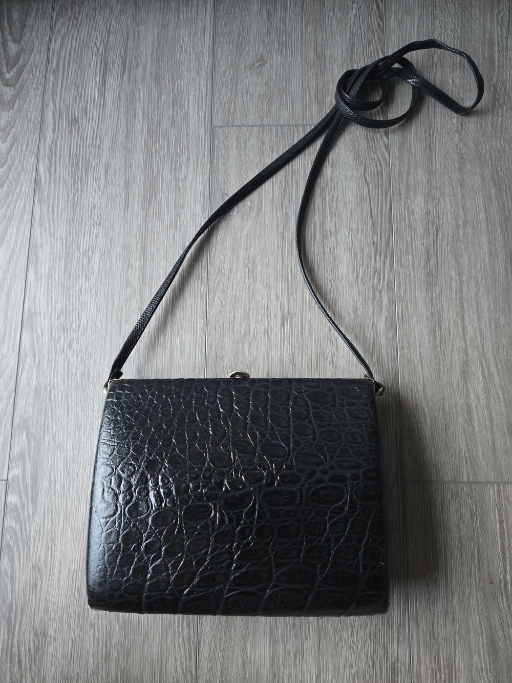 Vintage Sorpresa Black Crocodile Embossed Leather Box Bag Made in Italy